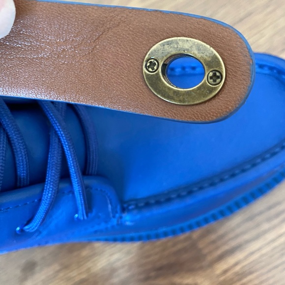 Coach Leather Lug Style Boots with Gold Turnlock Closure in Sapphire Blue 6 - Picture 7 of 11